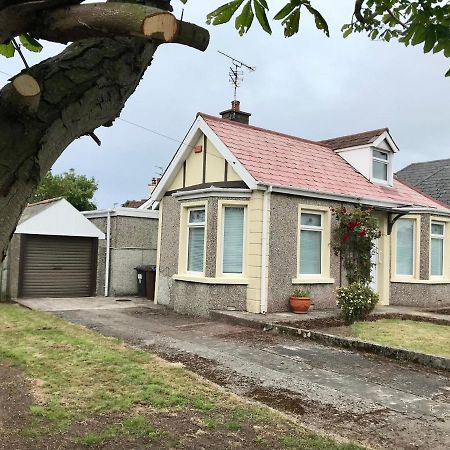 Rose Cottage: Delightful 4 Bedroom Detached Home Portrush Luaran gambar