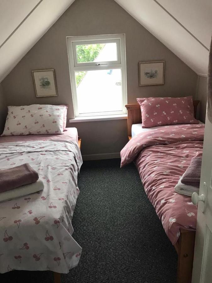 Rose Cottage: Delightful 4 Bedroom Detached Home Portrush Luaran gambar