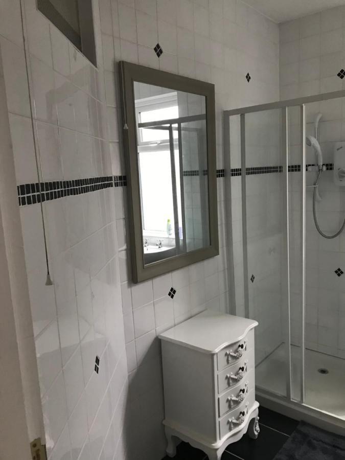 Rose Cottage: Delightful 4 Bedroom Detached Home Portrush Luaran gambar